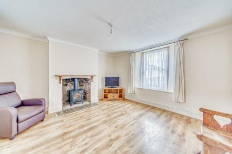 4 HORSECASTLE CLOSE - PHOTOCB X MT 2.jpg