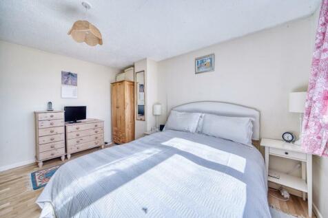 8.9 - bed 2.jpeg