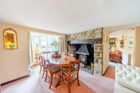 16 Church Road DINING - Real estate photography by