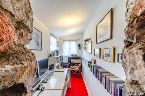 16 Church Road OFFICE 2 - Real estate photography 