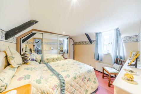 16 Church Road BEDROOM 3 - Real estate photography