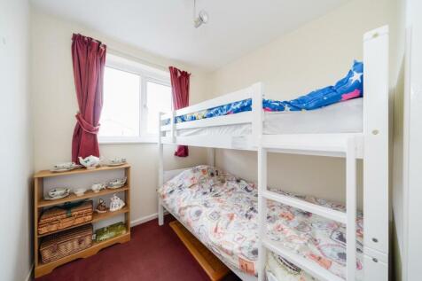 10 - bed 4.jpg