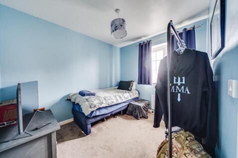10 - bed 4.jpg