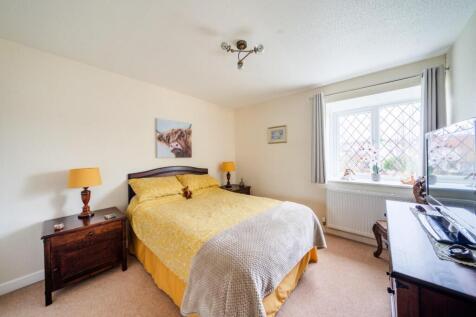 9 - bed 1.jpg