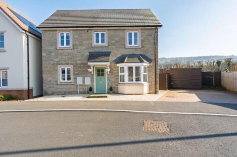 3 Six Acres close Churchil BS25 5A-80.jpg