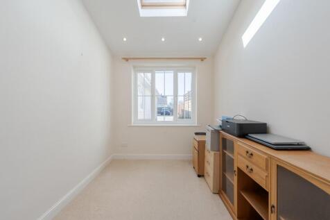 40 Bishops road -10.jpg