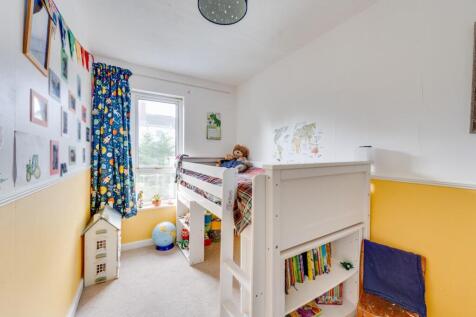8 - bed 3.jpg