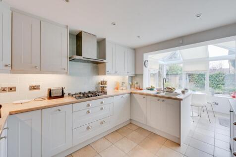 1.4 - kitchen.jpg