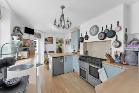 MT 6 Ellenborough Park Road, WSM 22.jpg