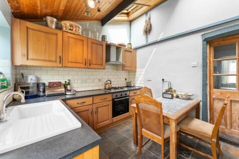 15 North End Road, Yatton, BS49 4AL 9.jpg