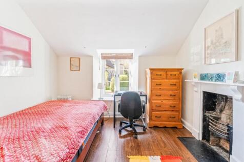 90 High St Yatton BS49 4DW 30.jpg