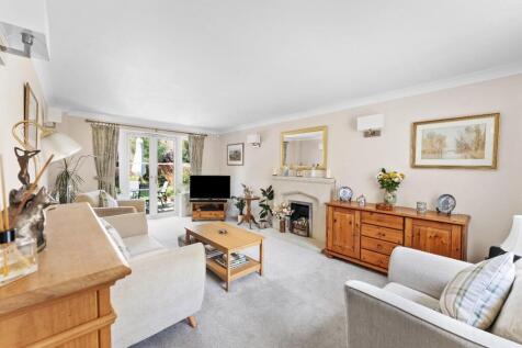 31 Grange Farm Rd  BS49 4RB 5.jpg