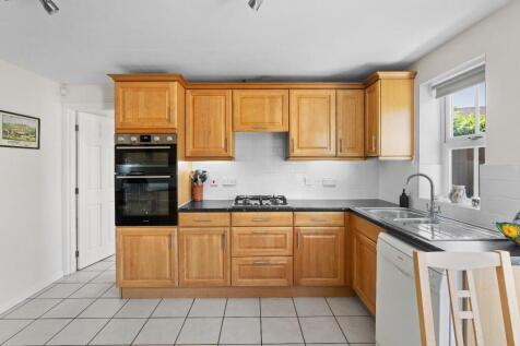 31 Grange Farm Rd  BS49 4RB 16.jpg