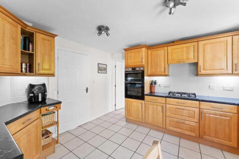 31 Grange Farm Rd  BS49 4RB 17.jpg