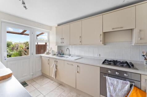215 Mendip Road Yatton BS49 4ED 19.jpg