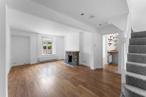 3 - sitting room.jpg
