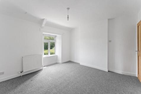 10 - bedroom.jpg