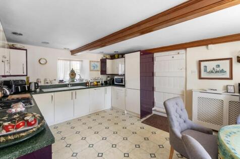 6 - kitchen breakfast room.jpg