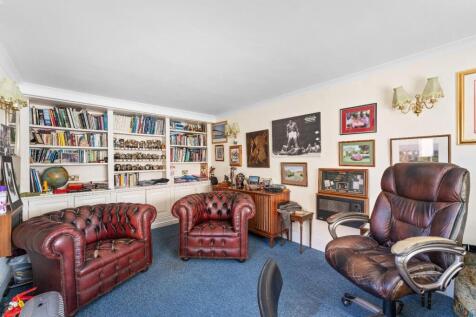 8.5 - home office.jpg