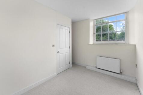 1 Village Mews, 26 High Street, Yatton, BS49 4JA18