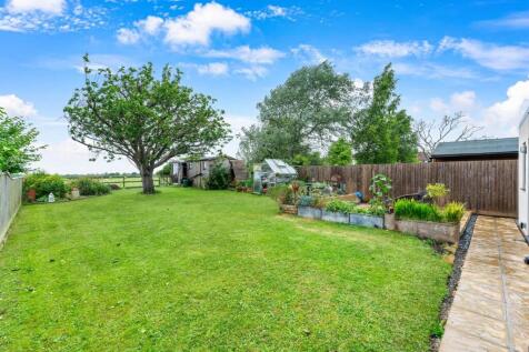 1.2 - rear garden.jpeg