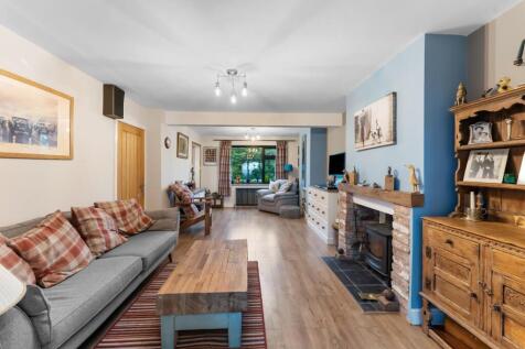 1.4 - sitting room.jpg
