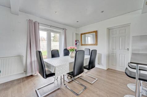 30 Henley Park BS49 4JH 26.jpg
