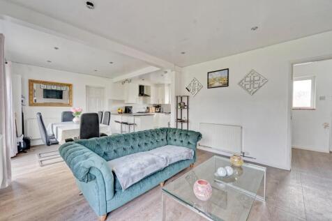 30 Henley Park BS49 4JH 22.jpg