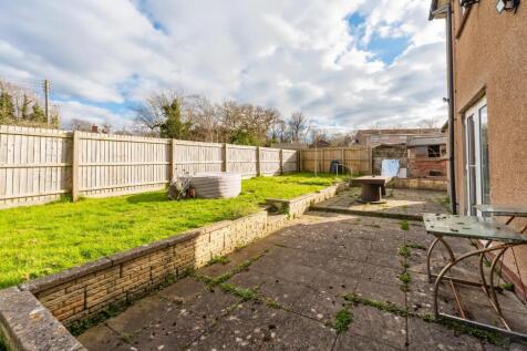 30 Henley Park BS49 4JH 38.jpg