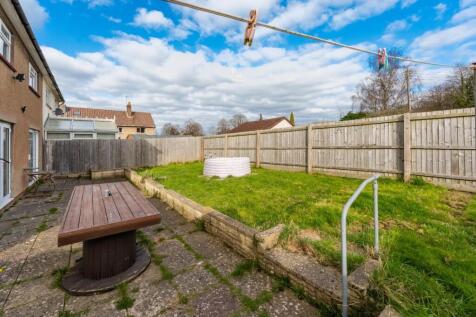 30 Henley Park BS49 4JH 44.jpg