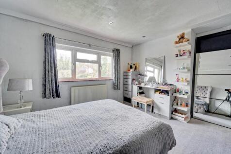 30 Henley Park BS49 4JH 3.jpg