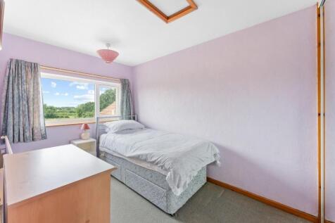 1.13 - bedroom.jpg