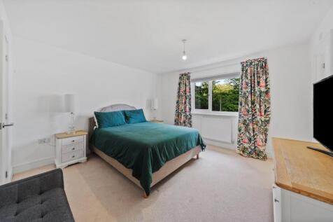 11- bed 1.jpg
