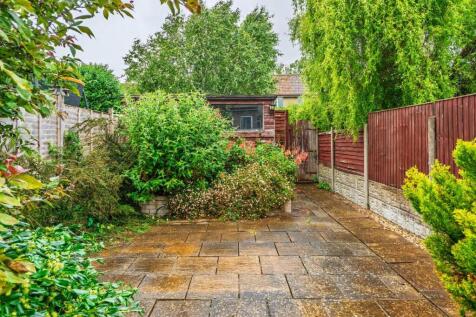 13 - rear garden.jpeg