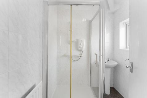 24 Elborough Avenue interior  28.jpg
