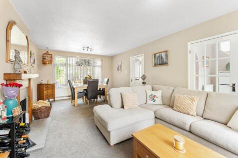 4 Ashleigh rd 25.jpg