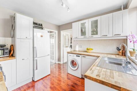 4 Ashleigh rd 32.jpg