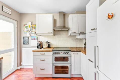 4 Ashleigh rd 31.jpg