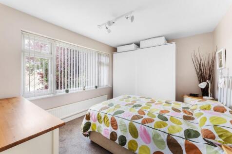 4 Ashleigh rd 8.jpg