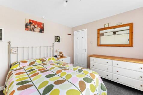 4 Ashleigh rd 10.jpg