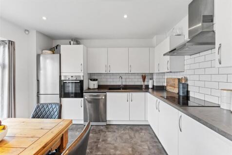 9 Pheasant RowBristol BS49 4FQ 8.jpg