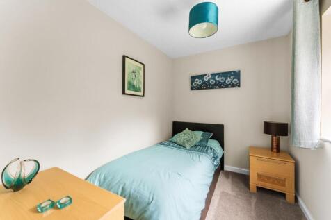 1.12 - bed 3.jpg