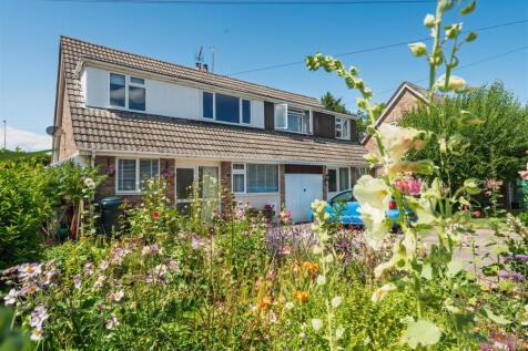 1.17 - front garden.jpg