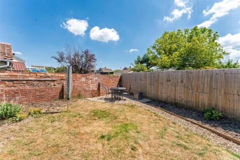 42 Wemberham Crescent Yatton BS49 4BE 36.jpg