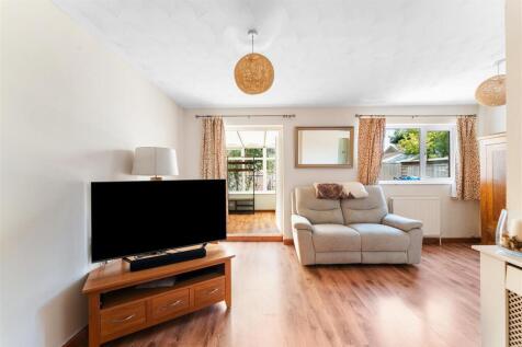 42 Wemberham Crescent Yatton BS49 4BE 34.jpg