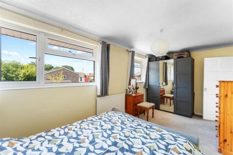 42 Wemberham Crescent Yatton BS49 4BE 24.jpg