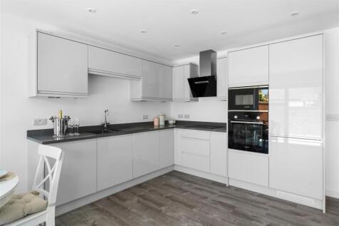 1.12 - kitchen.jpg