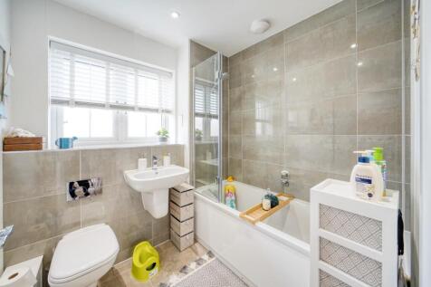 l - bathroom.jpeg