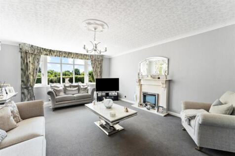 3 - sitting room.jpg