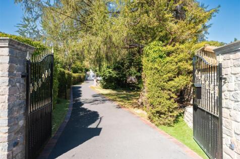 19 - entrance.jpg